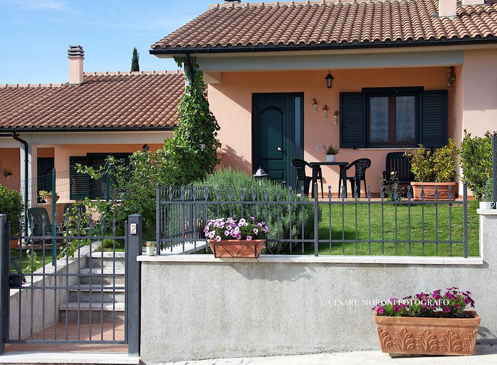 Residence Ai Campi Da Golf Saturnia Exterior foto